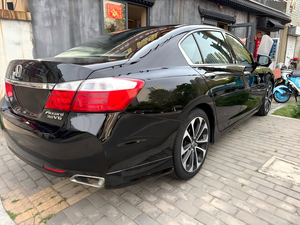 <span class=keywords><strong>Honda</strong></span> Accord 3.0L VTI Premium 5 posti Benzina del 2014 (9a generazione) Usata, Guida a Sinistra, R18, <span class=keywords><strong>Auto</strong></span> <span class=keywords><strong>Honda</strong></span> - Bestseller - Product Image 3