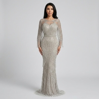 GLAMOUR-ELITE Robe sirène gris argenté, entièrement ornée de strass et de cristaux, à franges et pompons perlés, à bretelles spaghetti, longueur ras du sol, coupe naturelle, 100%