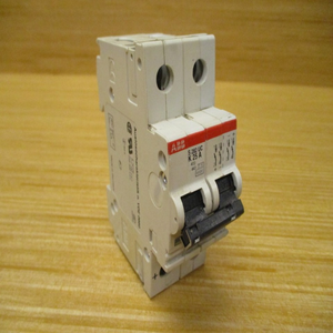 Nuevo y Original S282UC K25A 25A <span class=keywords><strong>newr</strong></span> S282UCK25A para PLC - Product Image 1