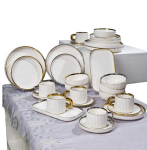 Services de table jetables en céramique et porcelaine, vaisselle royale européenne blanche, kit d'ustensiles écologiques 16 pièces - Product Image 1