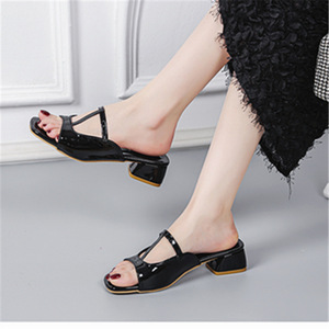 Mules à talon épais pour femmes, nouvelle collection été 2026, style européen et américain, grandes tailles, chaussures de plage confortables - Product Image 4