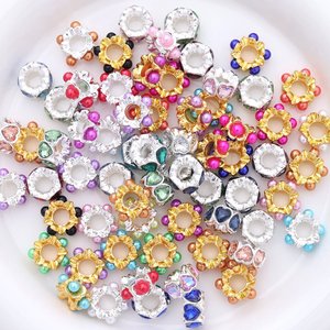 แหวนประดับเพชรพลอยรูปพวงหรีดดอกไม้หลากสีสัน ดีไซน์เนอร์ยอดนิยม ปี 2025 ชุบทอง/เงิน ทำจากโลหะผสมสังกะสี สำหรับทำเครื่องประดับ - Product Image 1