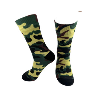 Bán Buôn Ngụy Trang Thoáng Khí Mồ Hôi Hấp Thụ Không-Slill Cao Crew Vớ Cho Đi Bộ Đường Dài Leo Núi - Product Image 1