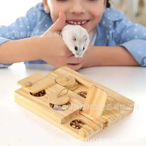 Comedero de Madera Moderno y Minimalista para Hámster, Rectangular, Ecológico, Juguete de Forrajeo para Animales Pequeños, Tazón de Comida para Mascotas para el Hogar o Escritorio - Product Image 1