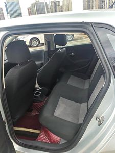 <span class=keywords><strong>Polo</strong></span> 1.4L Benzina Berlina Manuale LHD Usata Anno 2011 per Esportazione, Interni Scuri, Sedili in Tessuto, Telecamera Posteriore - Product Image 6