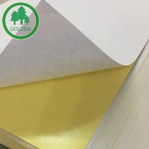 สติกเกอร์ม้วนเปล่าคุณภาพสูง เคลือบเงา กันน้ำ ลอกออกง่าย สำหรับบาร์โค้ดและป้ายกำกับการจัดส่ง - Product Image 3