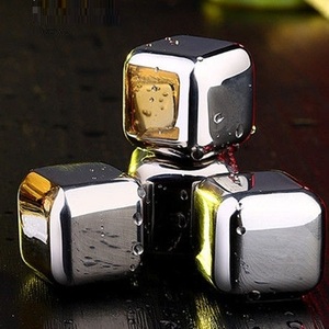 Alta calidad de grado alimenticio 304 Acero inoxidable reutilizable <span class=keywords><strong>vino</strong></span> whisky piedras cuadrado cubo de hielo barra de refrigeración accesorios grabados - Product Image 3