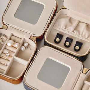 Boîte de rangement pour bijoux en cuir PU avec fermeture éclair, forme carrée, portable, avec miroir, logo personnalisé - Product Image 3