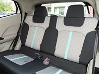 Vehículo Eléctrico Comercializable de 5 Puertas y 4 Plazas, Hatchback Yizhi EV2 2026 PLUS Versión Confortable para Desplazamientos Diarios