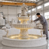 Fontaine d'eau personnalisée en marbre blanc sculpté à la main avec Père Noël et cerf couché pour l'aménagement paysager de villas de luxe