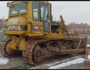 รถปราบดินตีนตะขาบ D6G รถใช้แล้วมีความสามารถในการทำงานที่แข็งแกร่ง - Product Image 3