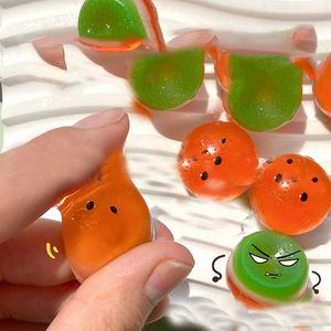 ของเล่นบีบลดความเครียดรูปผลไม้แตงโมขนาดเล็ก 2.5 ซม. ทำจาก TPR เนื้อนุ่มเหนียว ของขวัญสำหรับเด็กและผู้ใหญ่ ขายส่ง ของเล่นคลายเครียด - Product Image 1