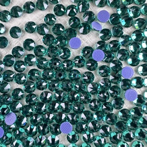 Strass en verre bleu zircon étincelant 2078 1440 pièces, 16 facettes, dos plat, cristal pour robes de mariée - Product Image 3