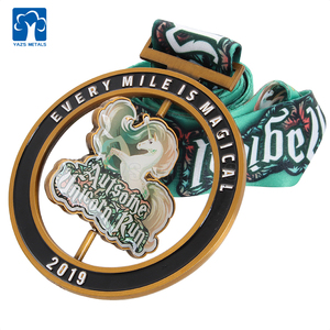 Usine personnalisée en alliage de zinc tourner médaille avec ruban - Product Image 4