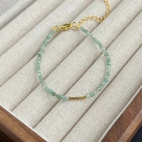 Pulsera Bohemia Minimalista de Alta Calidad para Mujer, Delicada con Cuentas de Piedras Preciosas Naturales en Azul Agua Menta, Detalles en Oro y Plata