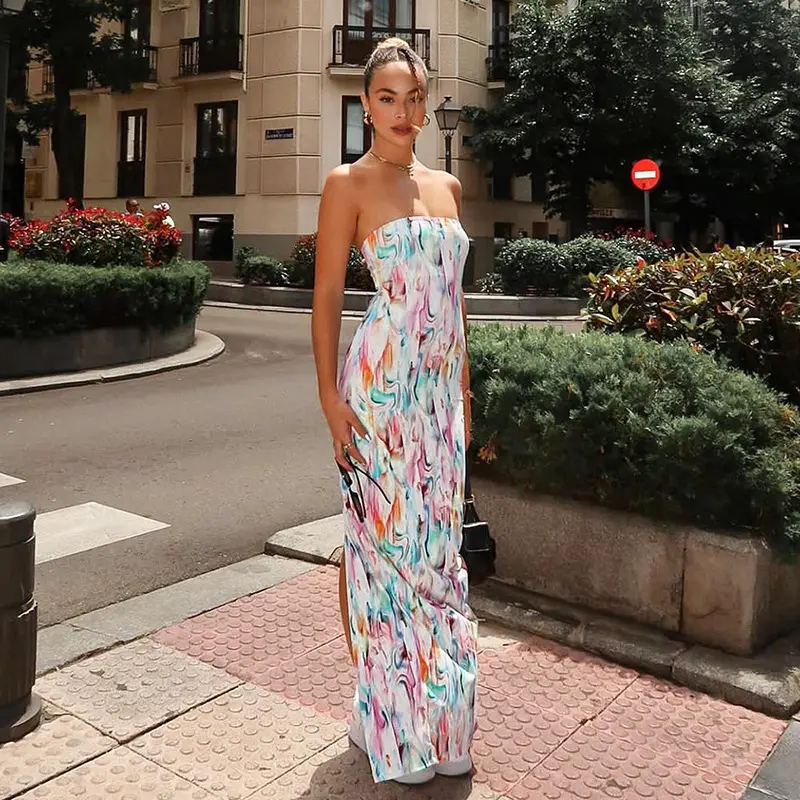 गर्मियों 2024 सस्ती मुद्रित महिला लेटेक्स फैशन सेक्सी मैक्सी लंबी ट्यूब शीर्ष स्ट्रैपलेस बैक स्लेट स्प्लिट ड्रेस थोक महिलाओं के लिए