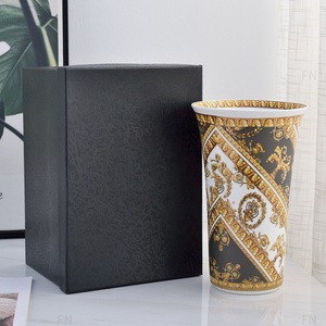 Vase en céramique personnalisé, nouveau produit, style nordique, décoration de luxe pour la maison - Product Image 1