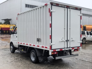 Factory Price DongFeng 4X2 W01 Mini Box Van Cargo <strong>Truck</strong> for Sale - Product Image 4