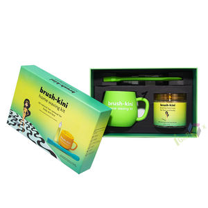 Boîte cadeau amusante en forme de <span class=keywords><strong>cercueil</strong></span> avec lamination mate, gaufrage, revêtement UV, impression et manipulation pour chaussettes et fourrures - Product Image 5