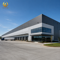 Bâtiment d'entrepôt en structure métallique préfabriqué pour stockage industriel, logistique et distribution