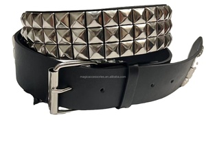 Ceintures en cuir à motif de clous pyramidaux en métal Fils <span class=keywords><strong>Ceinture</strong></span> en PU à clous noirs - Product Image 1