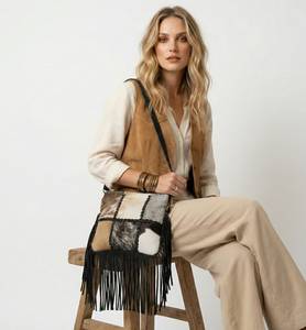 Sac bandoulière en patchwork de cuir de vachette avec franges, style hip-hop, fermeture éclair en daim, toutes saisons, usage quotidien, plage, CUIR TEXTILE SUR MESURE - Product Image 1