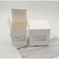 Boîte d'emballage pour bougies en papier cartonné blanc avec autocollants de remerciement pour les pots de bougies, les bougies faites à la main et les emballages cadeaux