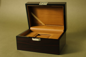 Boîte à montres en bois élégante vitrine <span class=keywords><strong>de</strong></span> <span class=keywords><strong>marque</strong></span> <span class=keywords><strong>de</strong></span> luxe étui <span class=keywords><strong>de</strong></span> collection directe d'usine pour montres-bracelets - Product Image 6