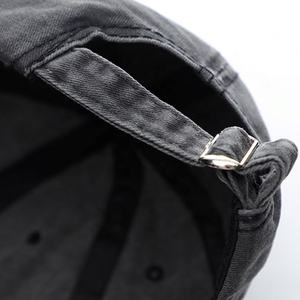 High Quality 6 Panel Black Custom Logo Casual Curved Brim Men's Vintage Cap 100% Cotton Metal Buckle - Product Image 5