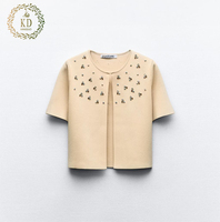 KD fabrication de tricot personnalisé OEM ODM concepteur simple strass perlé cristal veste à manches courtes tricots femmes Cardigan pull