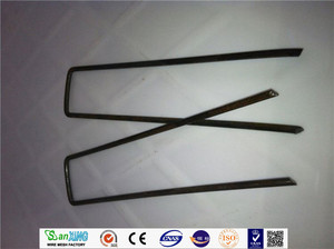 ตะปูยึดหญ้าสีดำขนาด 4 นิ้ว รูปตัวยู สำหรับยึดหญ้าในสวนปลูก - Product Image 4