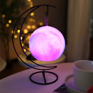 Lámpara de Luz De Luna 3D creativa, luz de noche Lunar LED, cambio de <span class=keywords><strong>Color</strong></span> sensible al tacto, lámpara de mesa de hierro forjado alimentada por batería - Product Image 1
