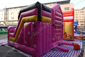 Casa Inflable de Brincar LilyToys con Tobogán para Fiestas al Aire Libre y Parque de Diversiones Infantil - Product Image 4