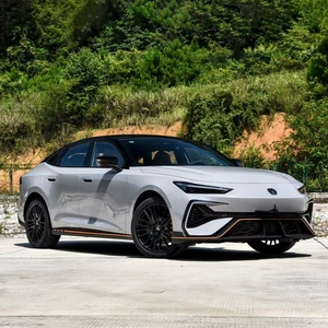 Changan UNI-V Coupé Usata Premium Modello 2025 Terza Generazione 4.1-6L Aspirata Naturalmente Sedan Sportiva Seminuova con Interni in Tessuto Guida a Sinistra - Product Image 1