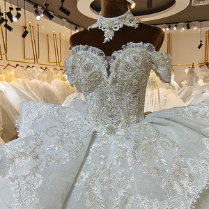 Vestidos de Novia Internacionales Modernos, de Organza, Corte Sirena/Trompeta, Cuello en V, Cola de Capilla, Largo hasta el Suelo, con Apliques, LSML012 para - Product Image 1