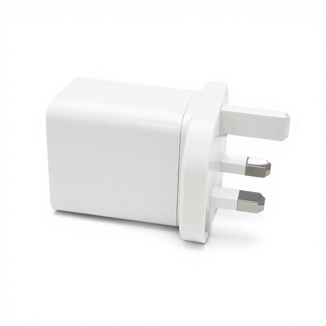 OEM ODM Supplier 25W 30W PD Type-c UK Wall Charger Single Port US EU UK AU Plug Travel USB C Fast Charger for Mobile Phones 20W