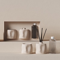 Diffuseur de parfum d'ambiance en céramique fait main C&H, design personnel, bouteille en céramique, diffuseur à roseaux en porcelaine
