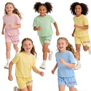 Set Estivo per Bambina in Cotone Pettinato 100% con Pantaloncini a Balze, Completo Personalizzato Due Pezzi per <span class=keywords><strong>Neonata</strong></span> - Product Image 1