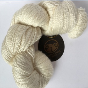 Fil à tricoter naturel non teint, 50% soie, 50% mérinos, poids fin, 100g, 700m - Product Image 6