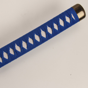 Anime <span class=keywords><strong>BLEACH</strong></span> Gotei 13 <span class=keywords><strong>Hitsugaya</strong></span> Toushirou Zanpakutou Hyorinmaru Épée en bambou 104cm Cadeaux pour enfants Jouets en bois Katana - Product Image 3