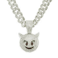 Pendentif Enfant Diable Cornu en Or 18K avec Strass Violets et Chaîne Cubaine – Bijou Tendance Streetwear