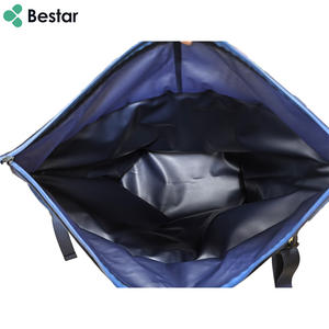 กระเป๋าเก็บความเย็นแบบพกพาสำหรับกิจกรรมกลางแจ้ง  วัสดุ TPU/PVC  พร้อมโลโก้สั่งทำ  เก็บความเย็นได้นาน 72 ชั่วโมง  กันน้ำ  มีซิป  ฉนวนกันความร้อน - Product Image 4