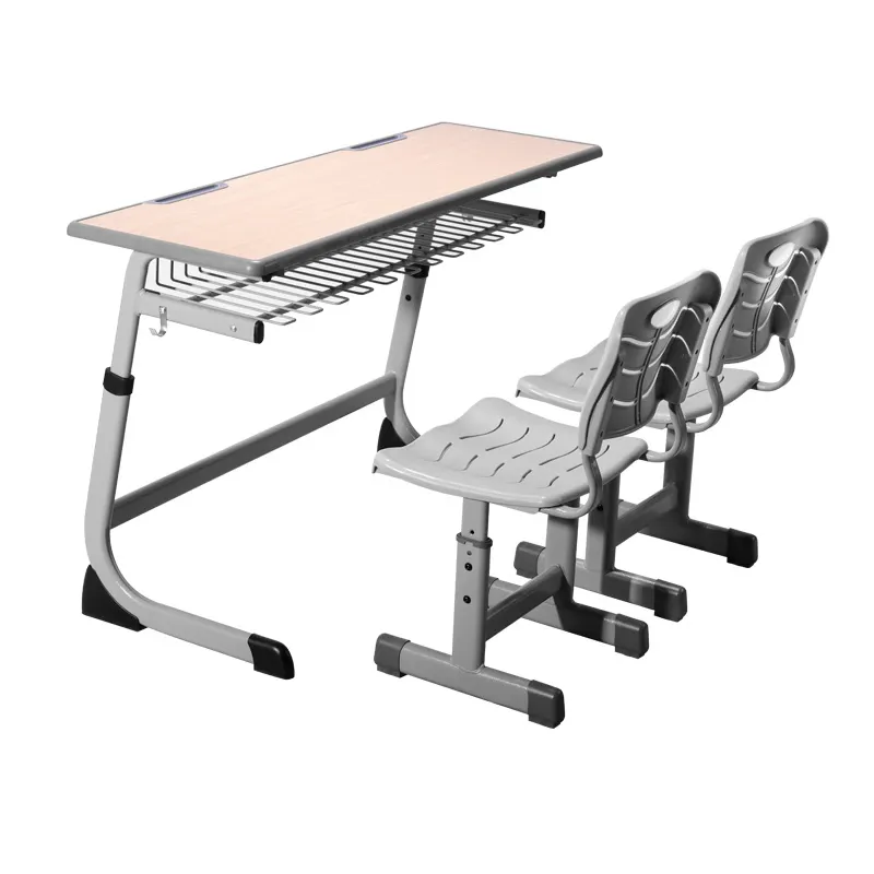 Mobilier scolaire salle de classe double bureau et chaises utilisées pour les étudiants