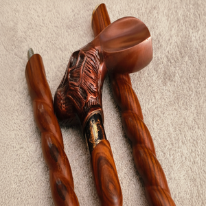 Canne de marche vintage en bois poli faite à la main avec poignée – Cadeau pour personnes âgées, fête des Mères, hommes et femmes - Product Image 1