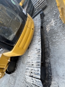 รถขุดขนาดเล็ก Caterpillar <span class=keywords><strong>305</strong></span> มือสอง <span class=keywords><strong>5</strong></span> ตัน <span class=keywords><strong>CAT</strong></span> <span class=keywords><strong>305</strong></span> รถขุดตีนตะขาบ สภาพดี 90% เครื่องจักรก่อสร้าง - Product Image 2
