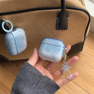 Funda para Auriculares Apple AirPods Pro de Tercera Generación, Nueva Funda Transparente a Prueba de Golpes con Diseño de Copo de Nieve Azul - Product Image 1