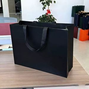 <span class=keywords><strong>GiGO</strong></span> 高級カスタムデザイナーロゴ紙袋包装 ホワイトスペース除去 カスタム小売ギフトバッグ 自社ロゴ入り - Product Image 4