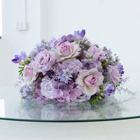 Boule de fleurs artificielles roses et violettes hautement réalistes pour centre de table de mariage, idéale pour la décoration d'événements à domicile (vente en gros)