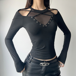 Haut gothique noir à épaules dénudées avec empiècements en maille, haut ajusté à manches longues avec détails œillet, streetwear punk Y2K pour femme - Product Image 5