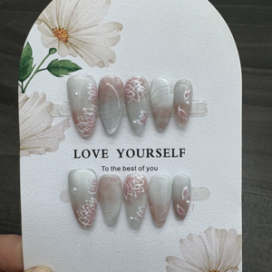 Ongles artificiels 3D plissés faits main <span class=keywords><strong>avec</strong></span> perles, feuille d'or et motif filigrane, couleur nude, pour le bureau, les rendez-vous et les mariages, vente en gros - Product Image 4